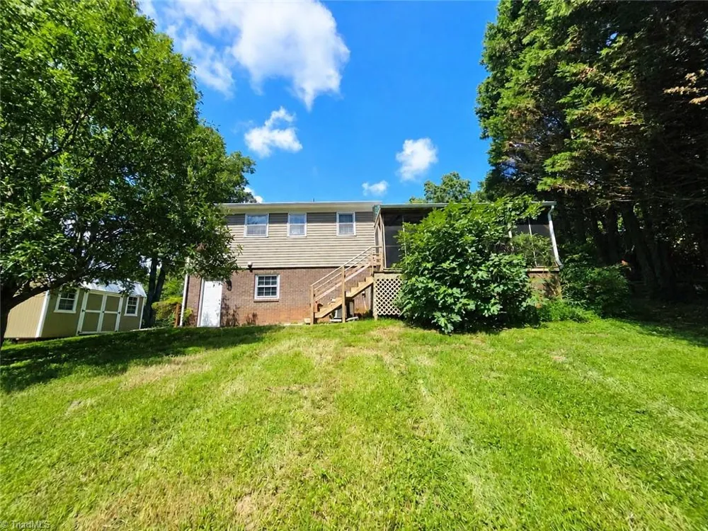 406 Laurel Mountain Road North Wilkesboro, NC 28659