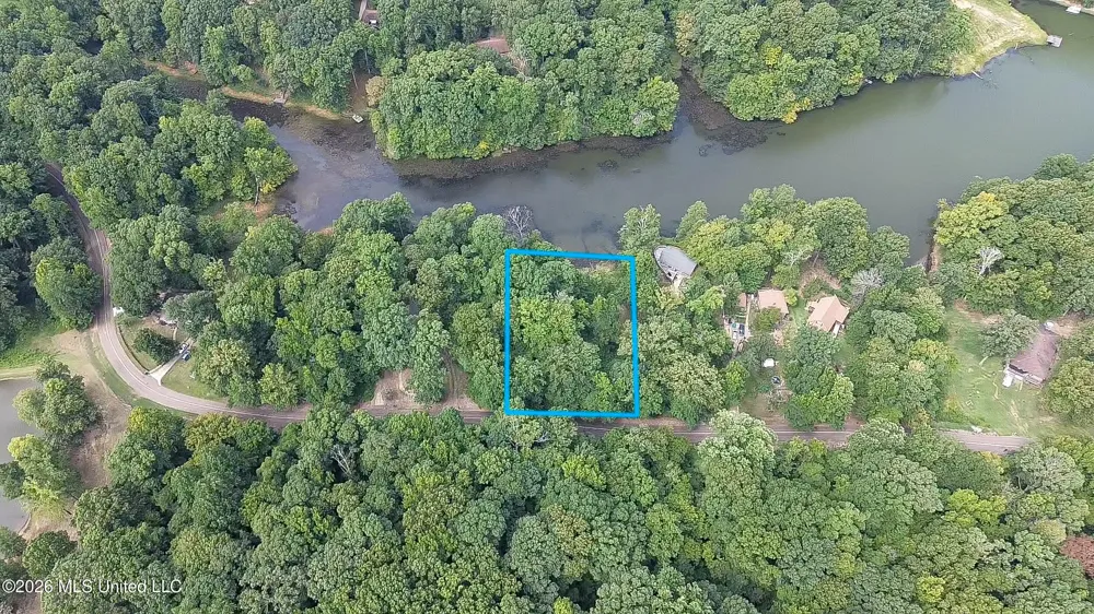 1915 Mattaha Drive Hernando, MS 38632