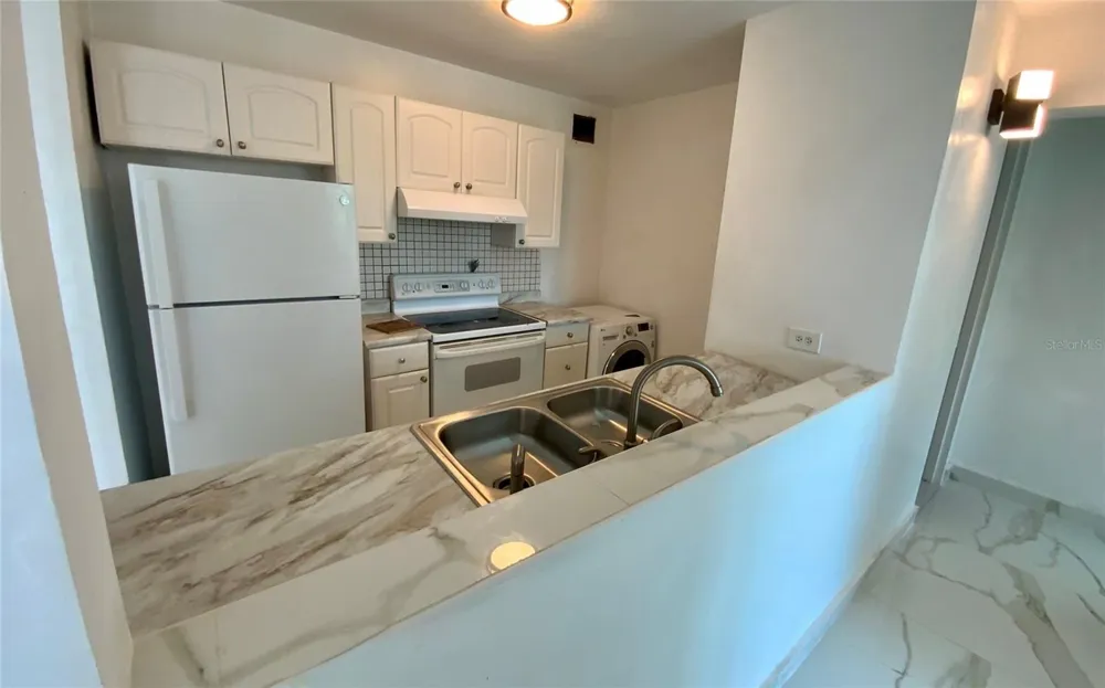 552 AUSTRAL #403 San Juan, PR 00920