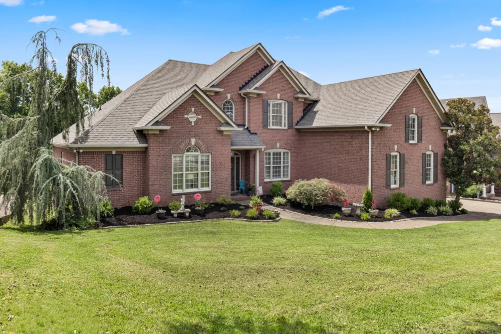 1010 Calebs Walk Goodlettsville, TN 37072