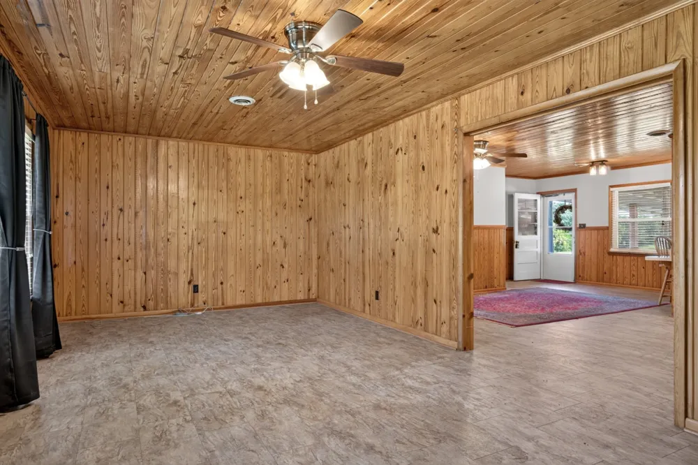 8997 Holmes Creek Rd Smithville, TN 37166