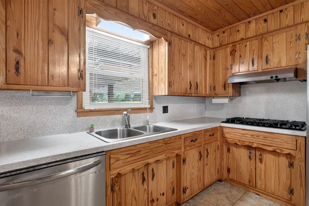 8997 Holmes Creek Rd Smithville, TN 37166