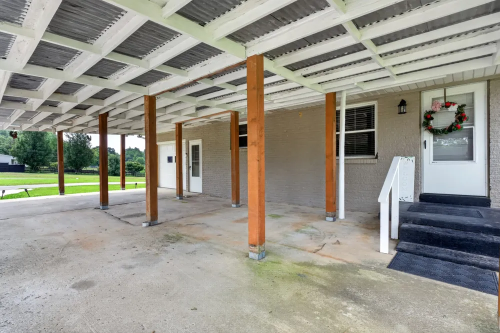8997 Holmes Creek Rd Smithville, TN 37166