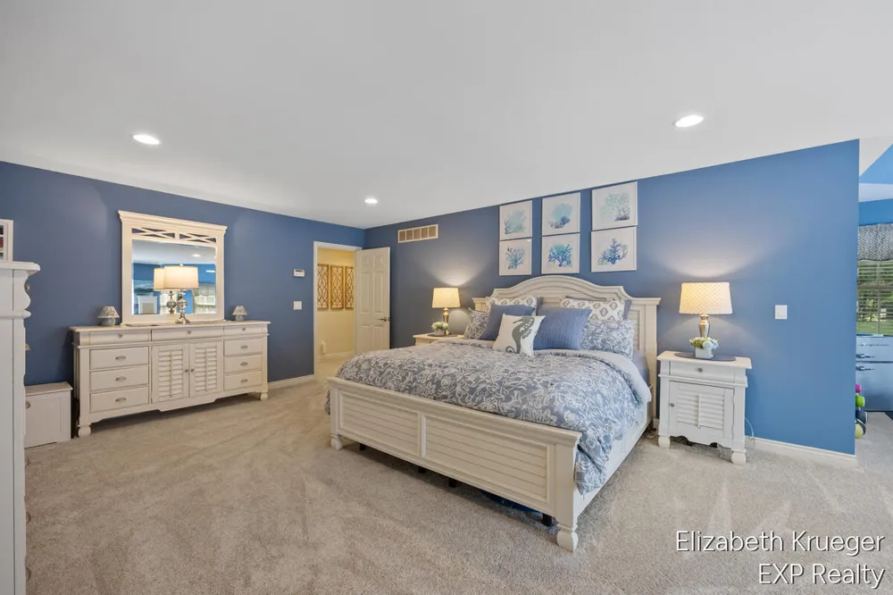 8350 Winterforest Drive NE Cannon Township, MI 49341