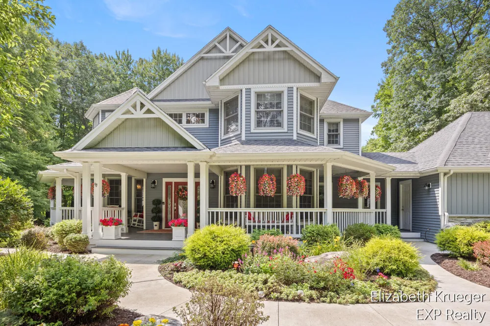 8350 Winterforest Drive NE Cannon Township, MI 49341