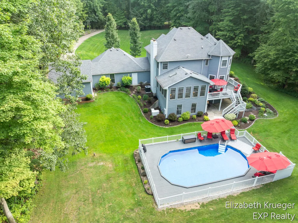 8350 Winterforest Drive NE Cannon Township, MI 49341