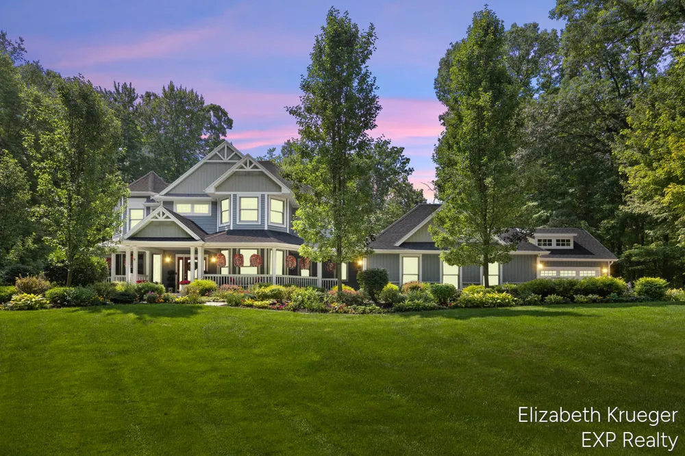 8350 Winterforest Drive NE Cannon Township, MI 49341