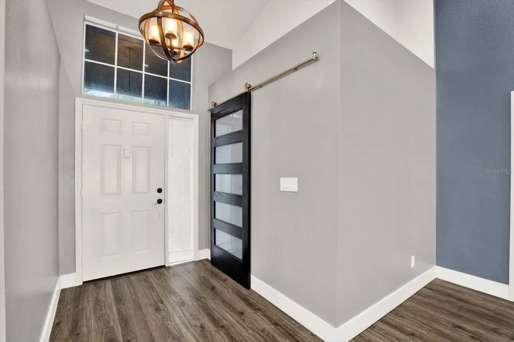 1427 BAY VIEW STREET Tarpon Springs, FL 34689