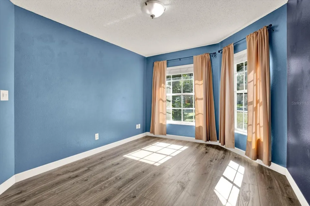 1427 BAY VIEW STREET Tarpon Springs, FL 34689