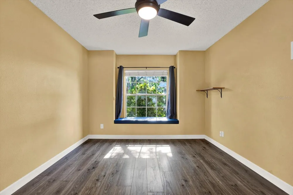 1427 BAY VIEW STREET Tarpon Springs, FL 34689