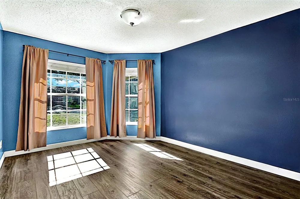 1427 BAY VIEW STREET Tarpon Springs, FL 34689