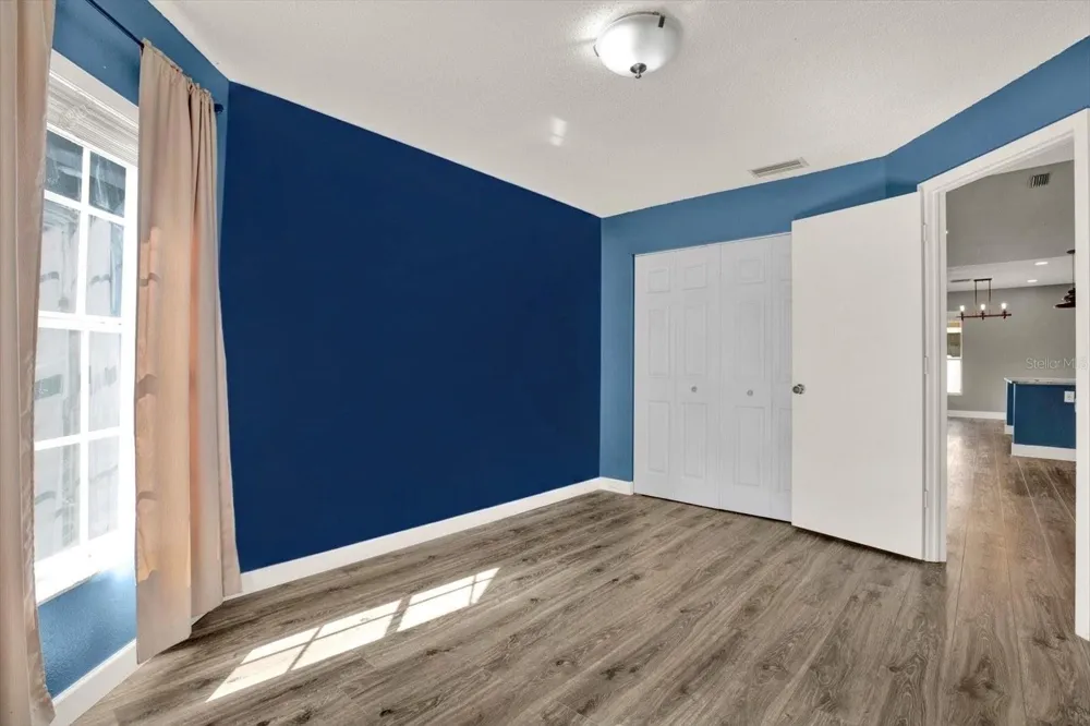 1427 BAY VIEW STREET Tarpon Springs, FL 34689