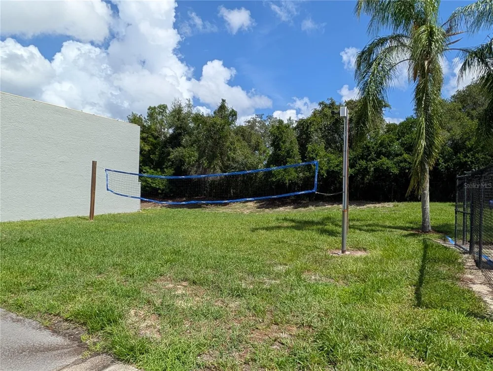 1427 BAY VIEW STREET Tarpon Springs, FL 34689