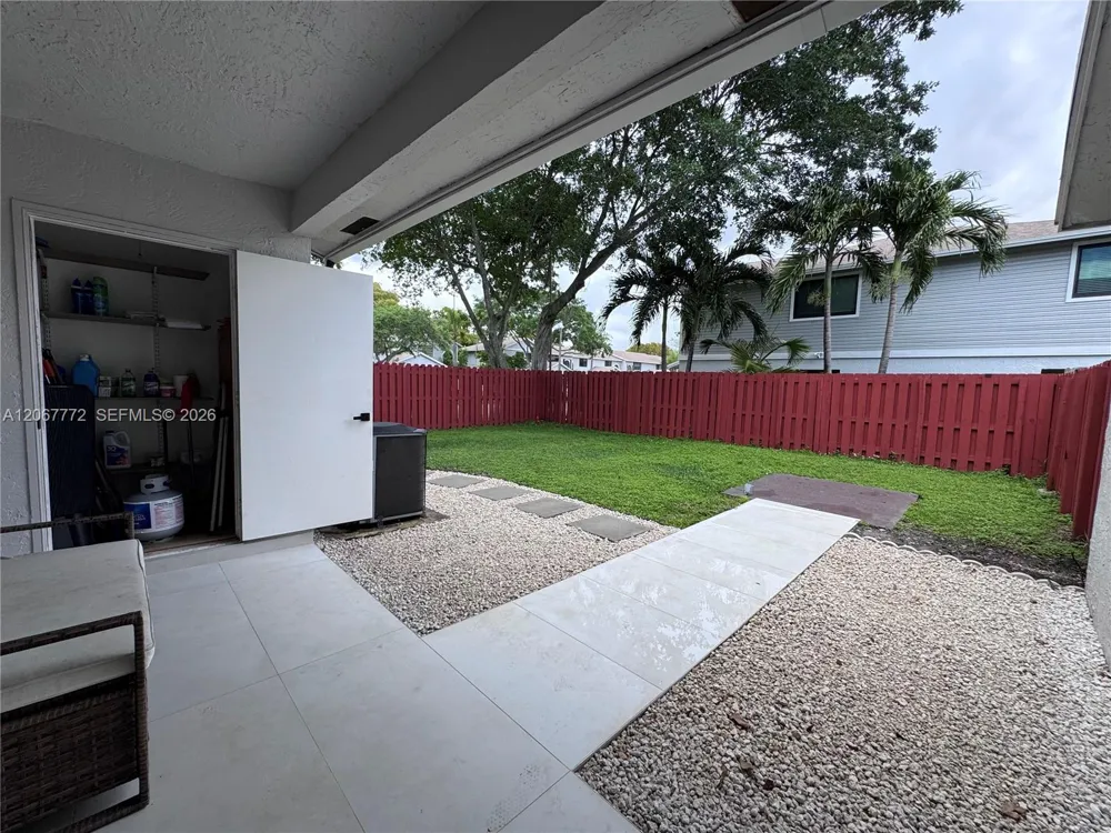 10651 NW 1st St #10651 Pembroke Pines, FL 33026