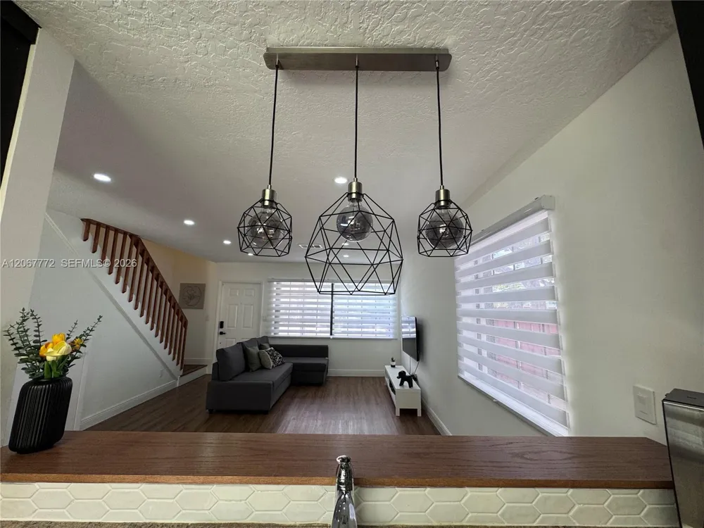10651 NW 1st St #10651 Pembroke Pines, FL 33026