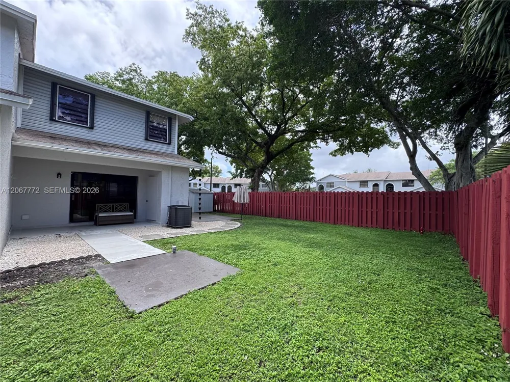 10651 NW 1st St #10651 Pembroke Pines, FL 33026