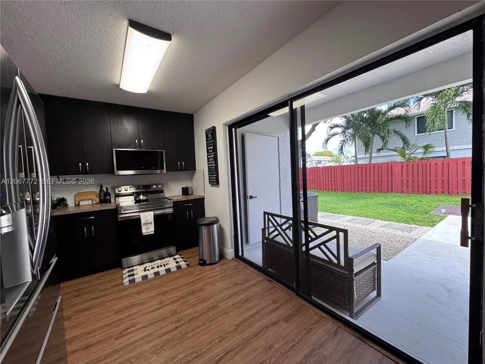 10651 NW 1st St #10651 Pembroke Pines, FL 33026