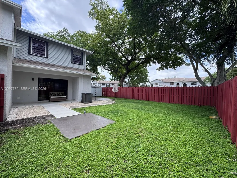 10651 NW 1st St #10651 Pembroke Pines, FL 33026