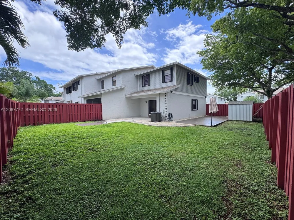 10651 NW 1st St #10651 Pembroke Pines, FL 33026