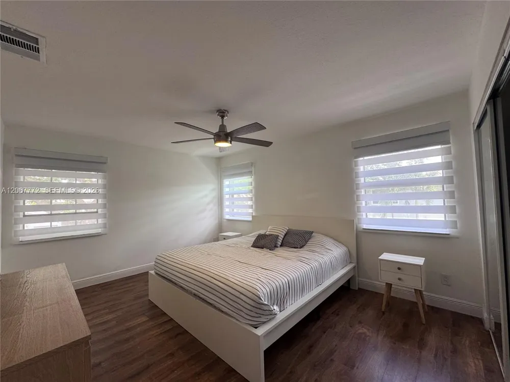 10651 NW 1st St #10651 Pembroke Pines, FL 33026