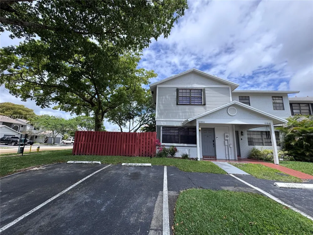 10651 NW 1st St #10651 Pembroke Pines, FL 33026