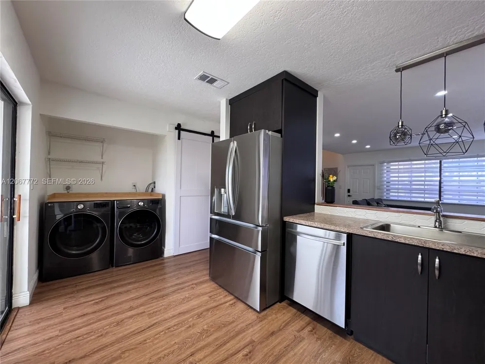 10651 NW 1st St #10651 Pembroke Pines, FL 33026