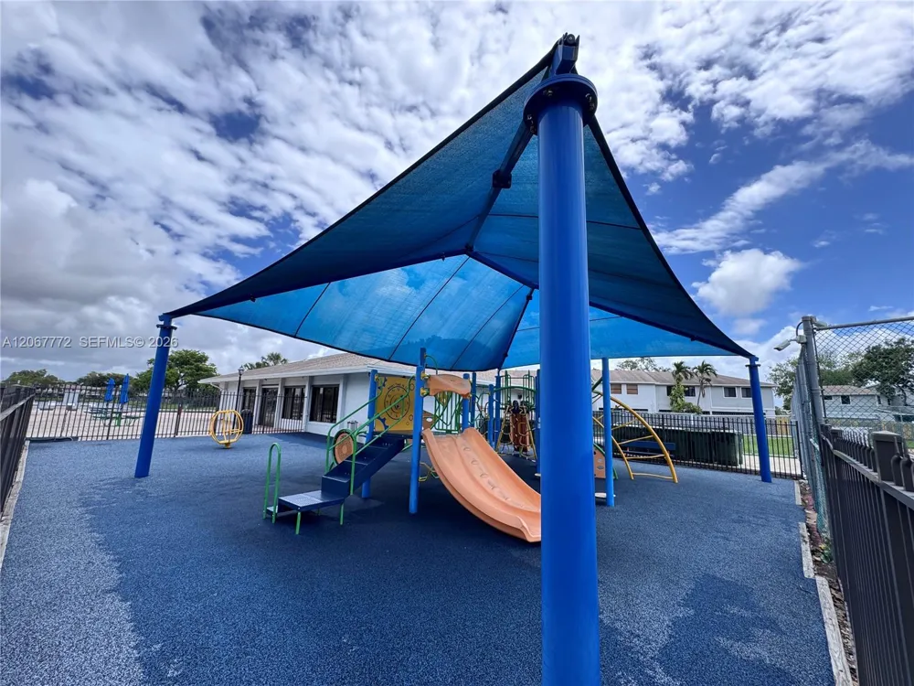 10651 NW 1st St #10651 Pembroke Pines, FL 33026