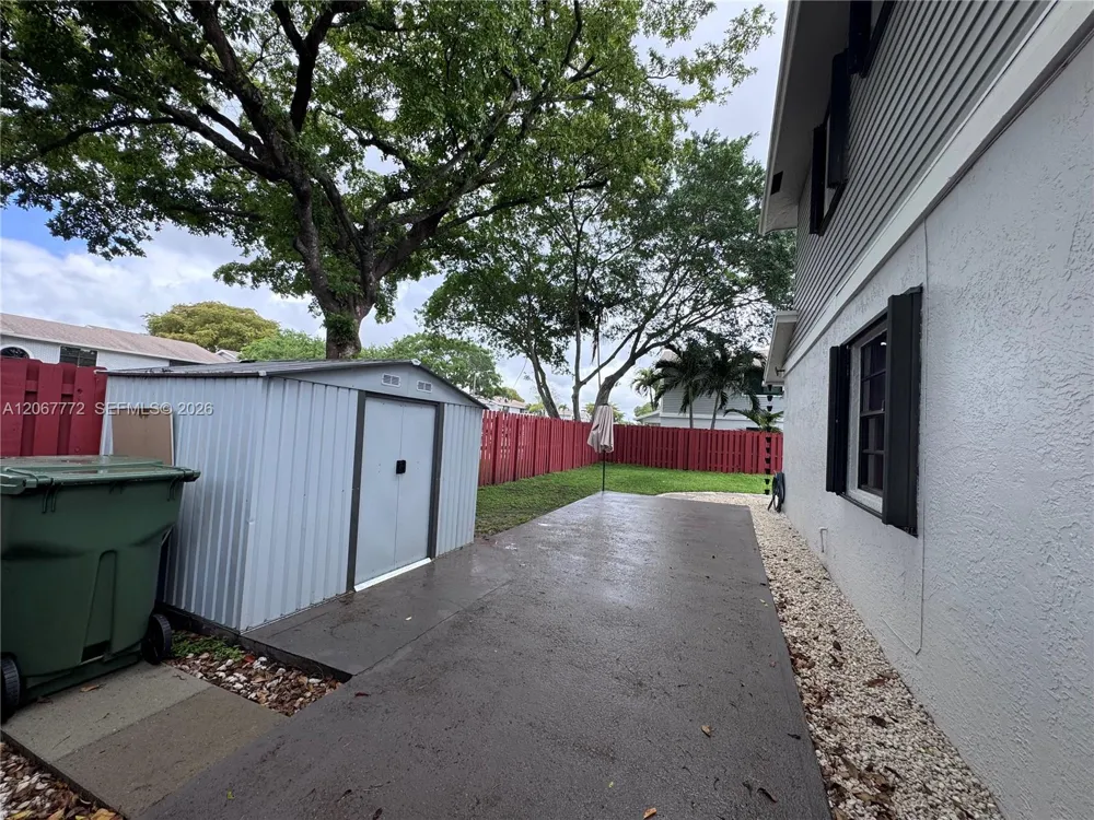 10651 NW 1st St #10651 Pembroke Pines, FL 33026