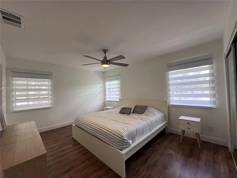 10651 NW 1st St #10651 Pembroke Pines, FL 33026