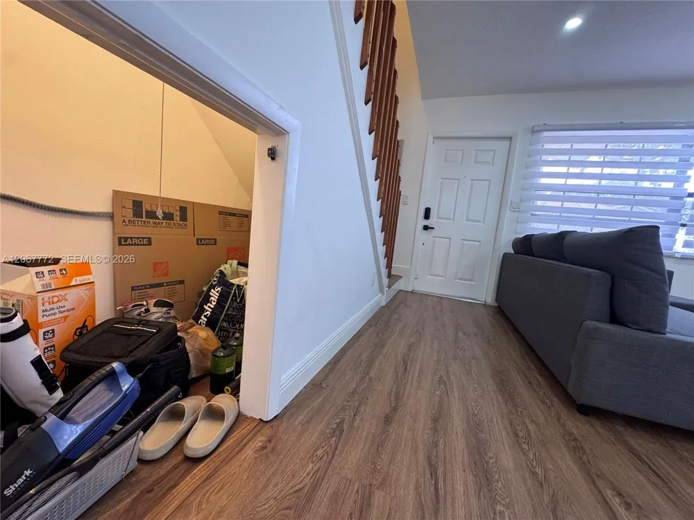 10651 NW 1st St #10651 Pembroke Pines, FL 33026