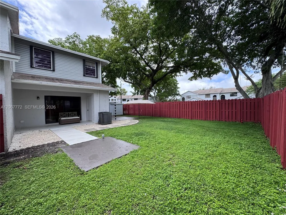 10651 NW 1st St #10651 Pembroke Pines, FL 33026