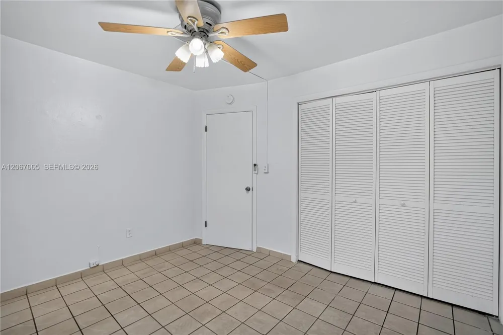 1600 S Le Jeune Rd #14 Coral Gables, FL 33134