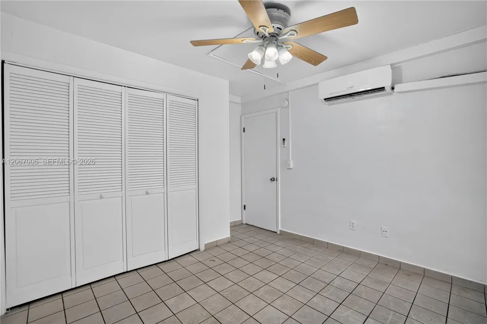 1600 S Le Jeune Rd #14 Coral Gables, FL 33134