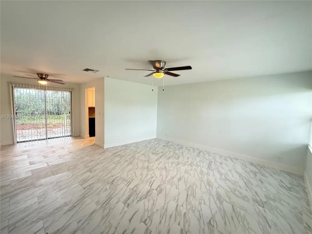 3558 Everglades Rd Palm Beach Gardens, FL 33410