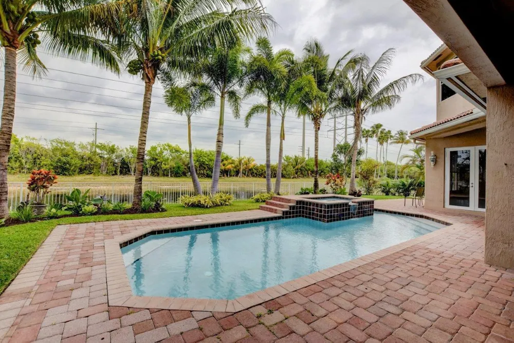 6669 Cobia Circle Boynton Beach, FL 33437