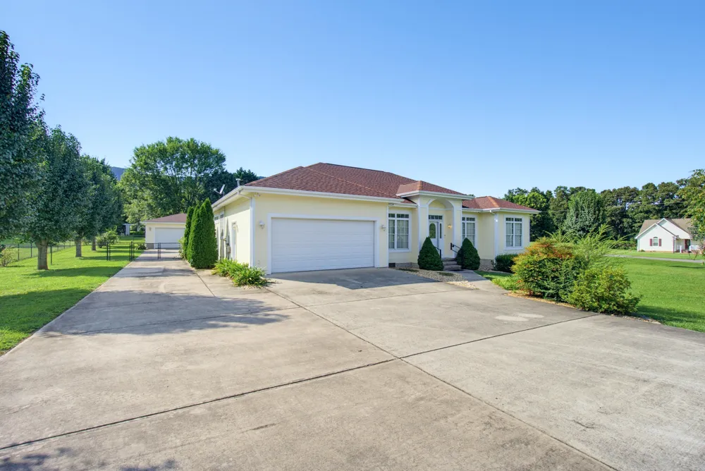 286 Cedar Lane Dunlap, TN 37327