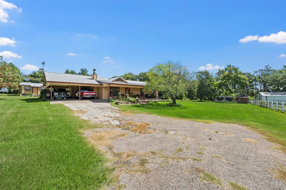 671 Lcr 516 Mexia, TX 76667