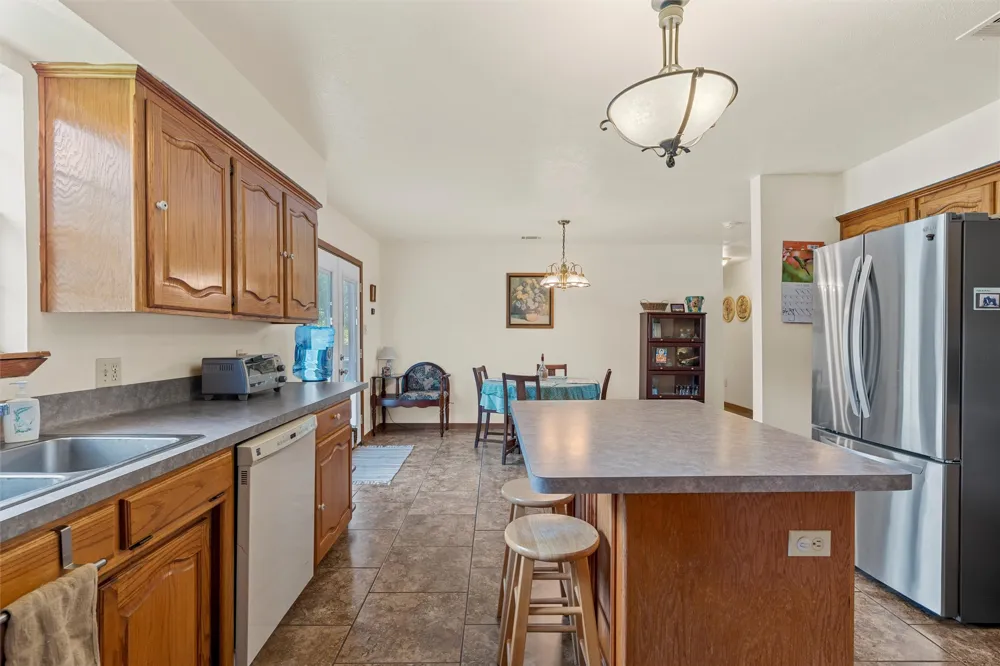 671 Lcr 516 Mexia, TX 76667