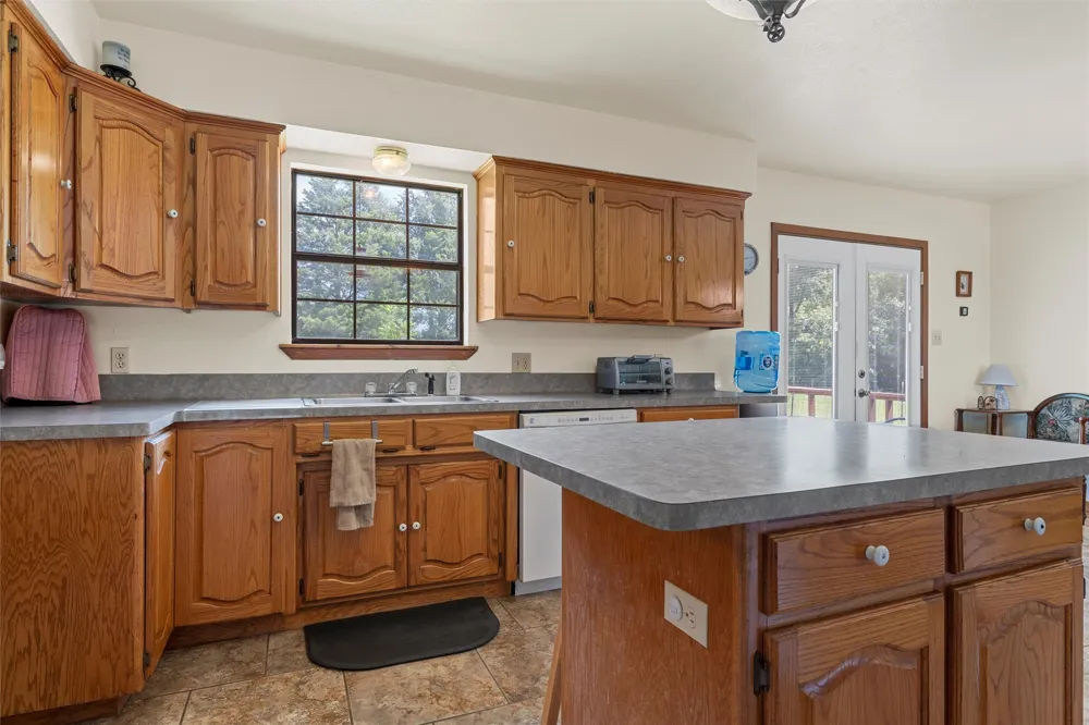 671 Lcr 516 Mexia, TX 76667