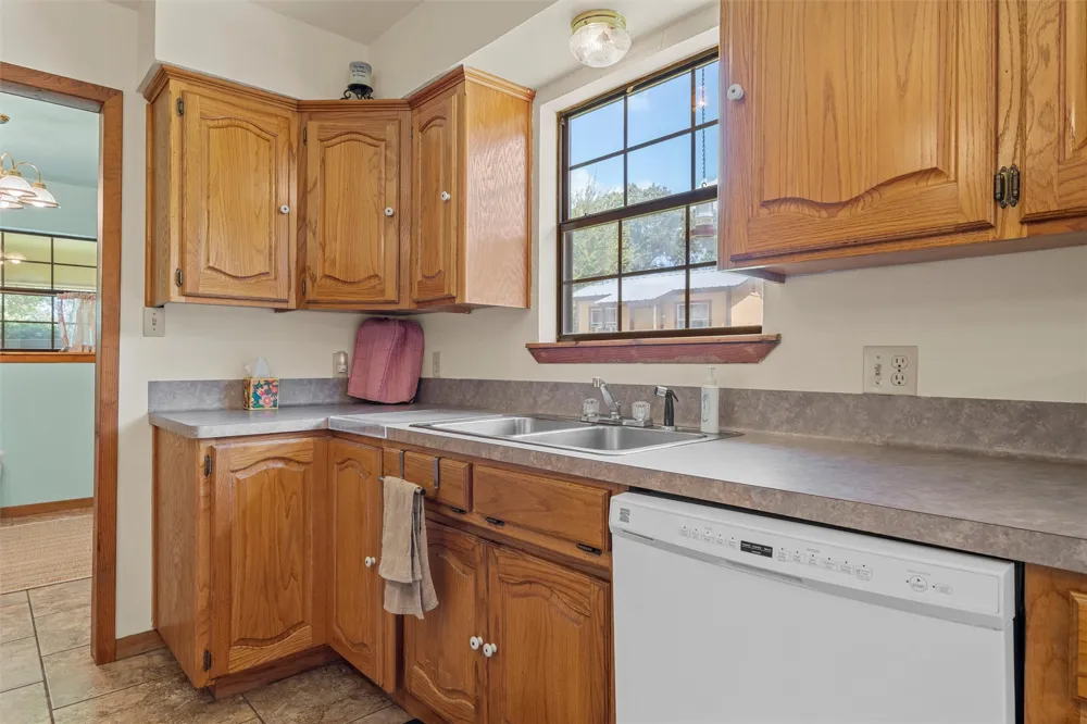 671 Lcr 516 Mexia, TX 76667