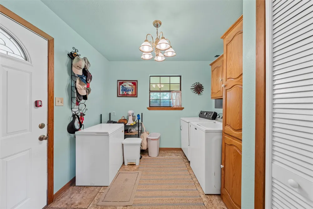 671 Lcr 516 Mexia, TX 76667