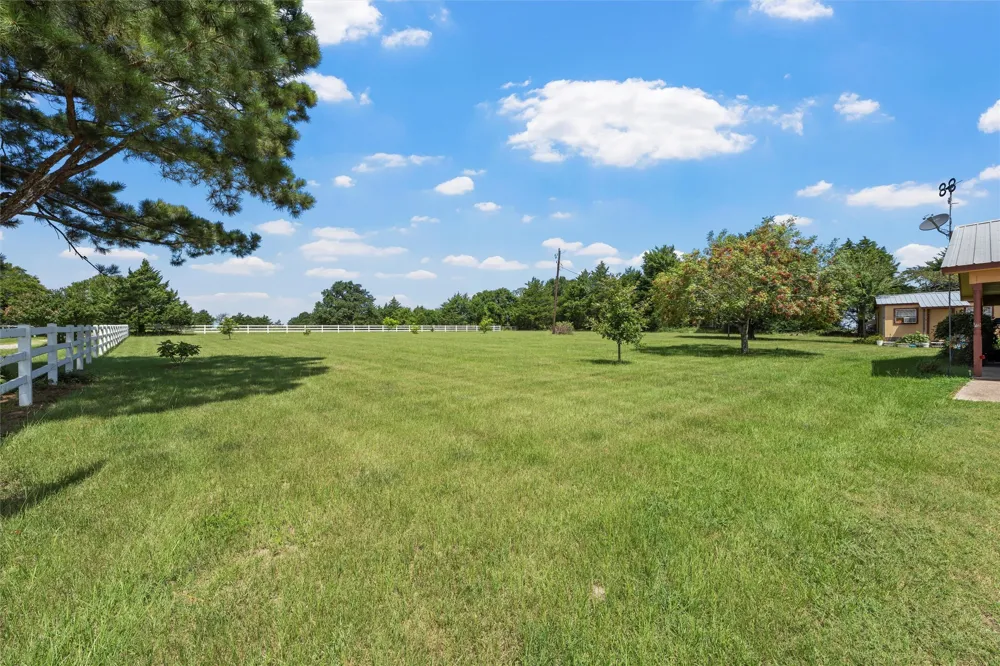 671 Lcr 516 Mexia, TX 76667