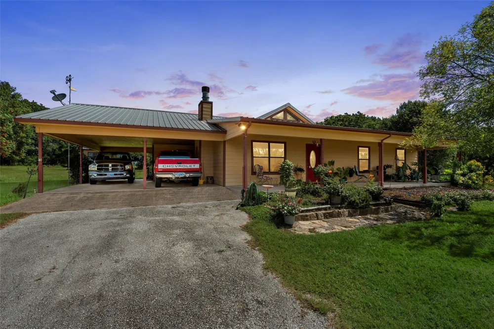 671 Lcr 516 Mexia, TX 76667