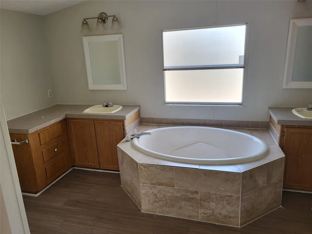 19324 Crystalwood Estates Drive New Caney, TX 77357