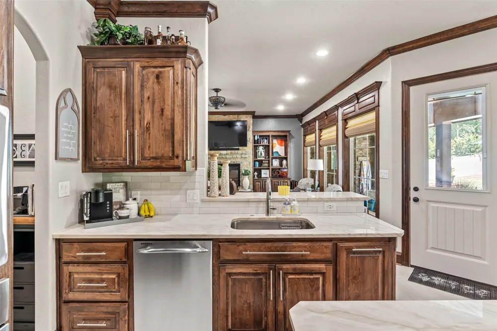190 Lacebark Lane Hallsville, TX 75605