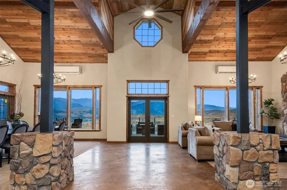 47 Bella Vista Lane Winthrop, WA 98862