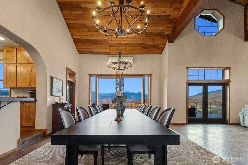 47 Bella Vista Lane Winthrop, WA 98862