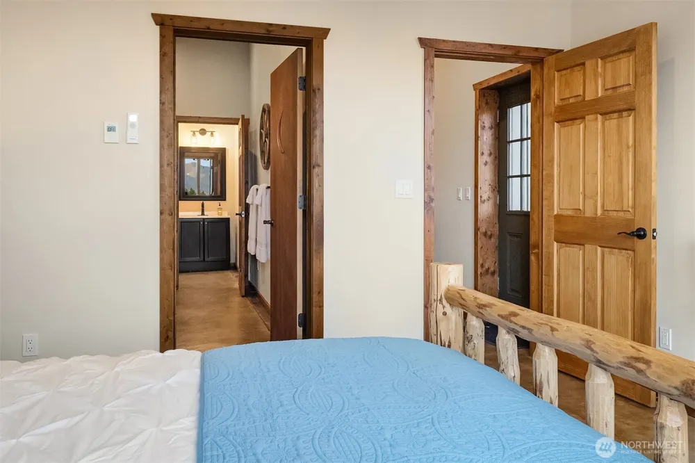 47 Bella Vista Lane Winthrop, WA 98862