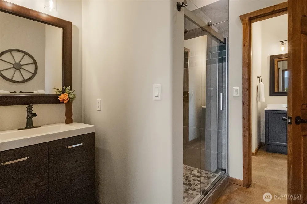 47 Bella Vista Lane Winthrop, WA 98862