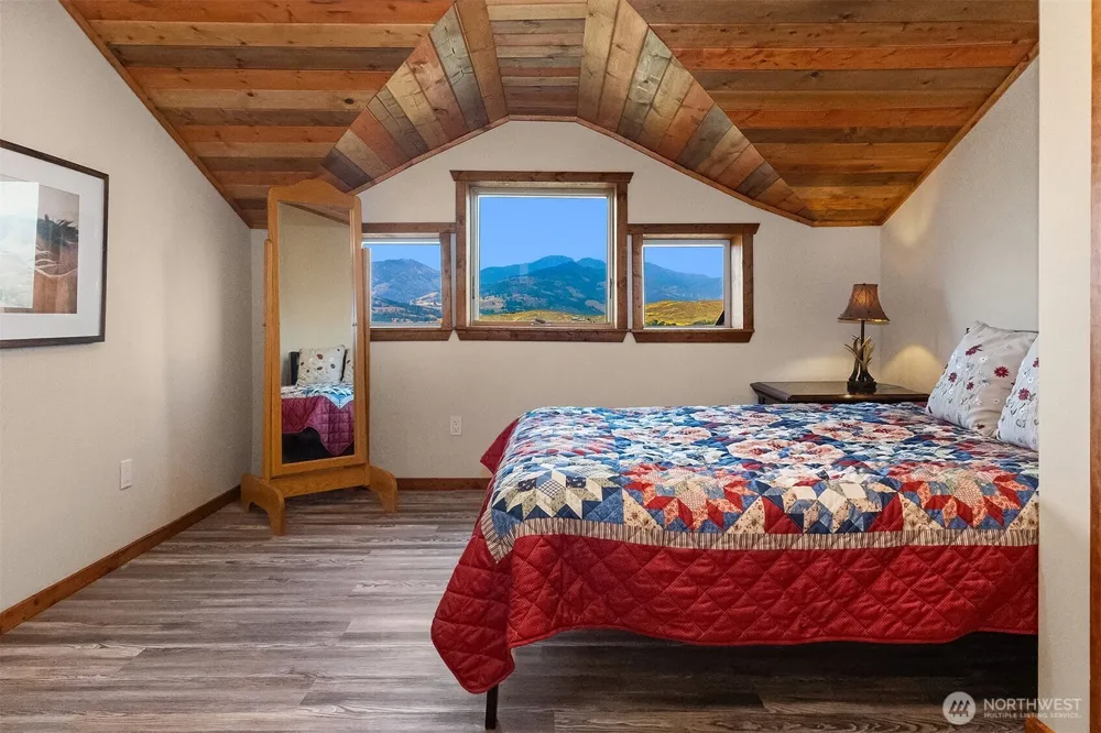 47 Bella Vista Lane Winthrop, WA 98862